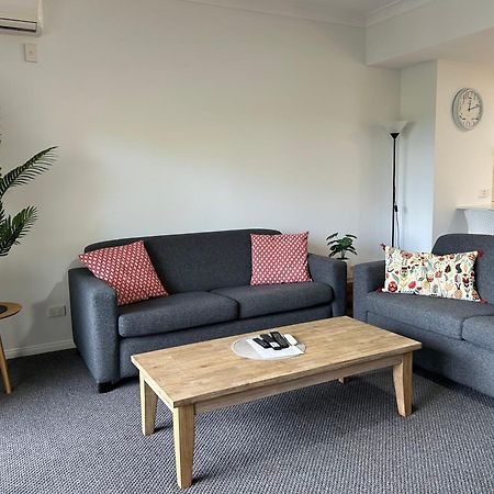 Bella Mare Coolangatta Beachside Apartments Голд-Кост Экстерьер фото