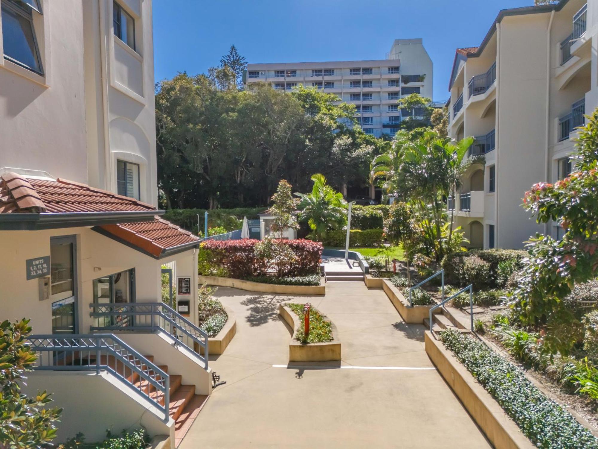 Bella Mare Coolangatta Beachside Apartments Голд-Кост Экстерьер фото