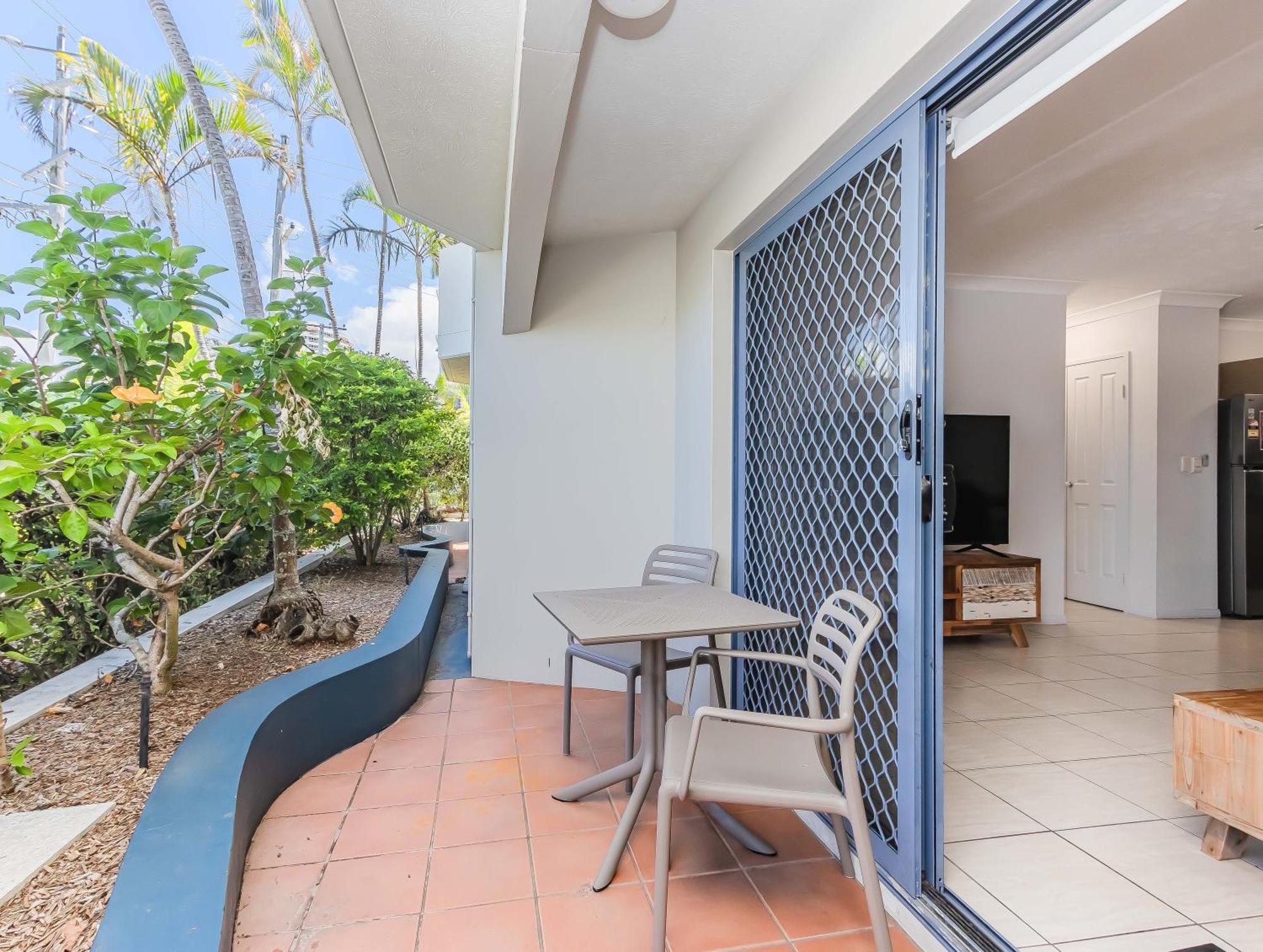 Bella Mare Coolangatta Beachside Apartments Голд-Кост Экстерьер фото