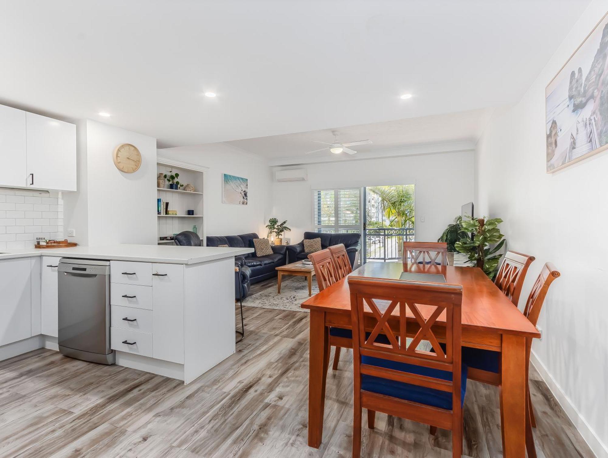 Bella Mare Coolangatta Beachside Apartments Голд-Кост Экстерьер фото