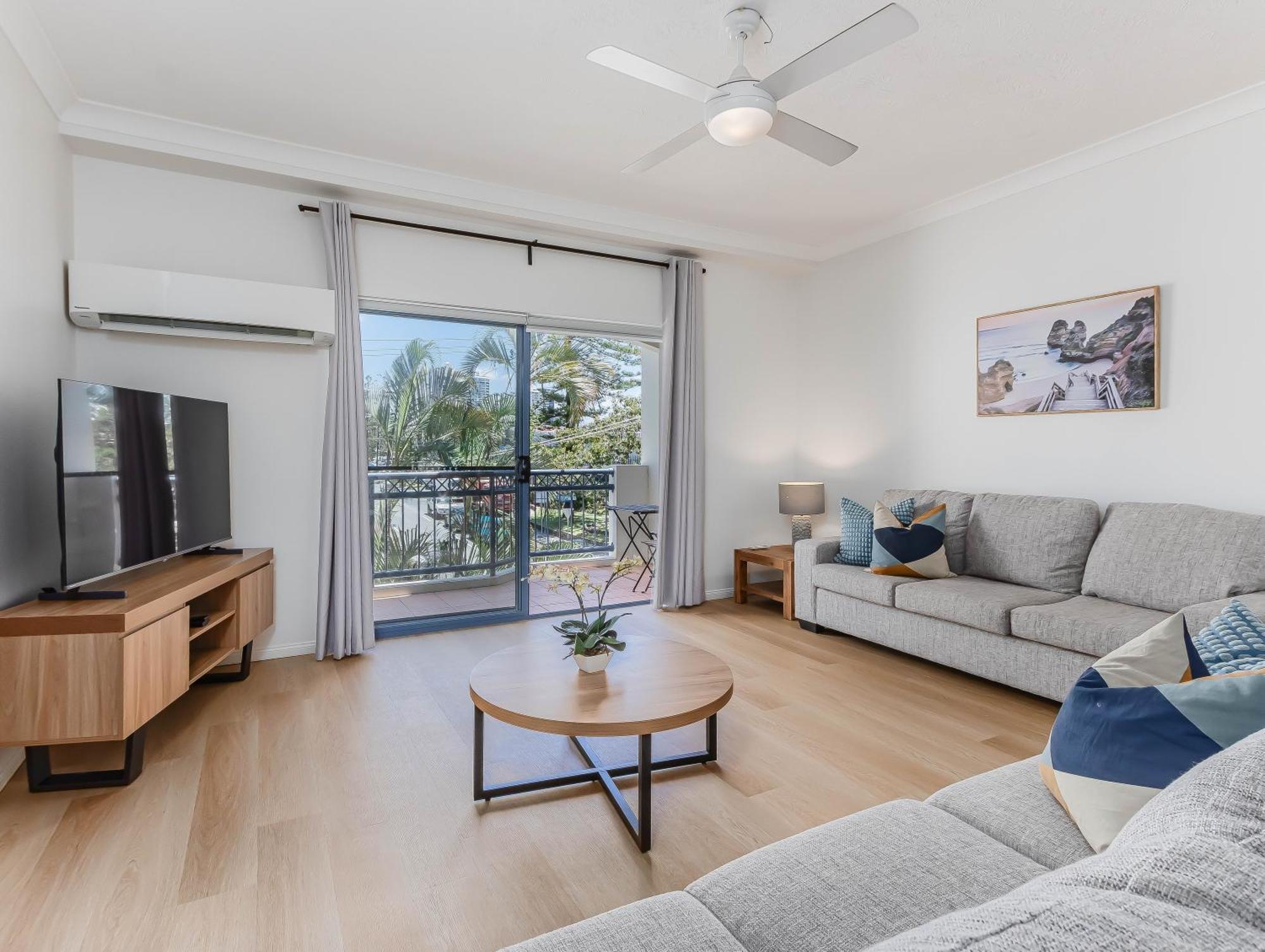 Bella Mare Coolangatta Beachside Apartments Голд-Кост Экстерьер фото