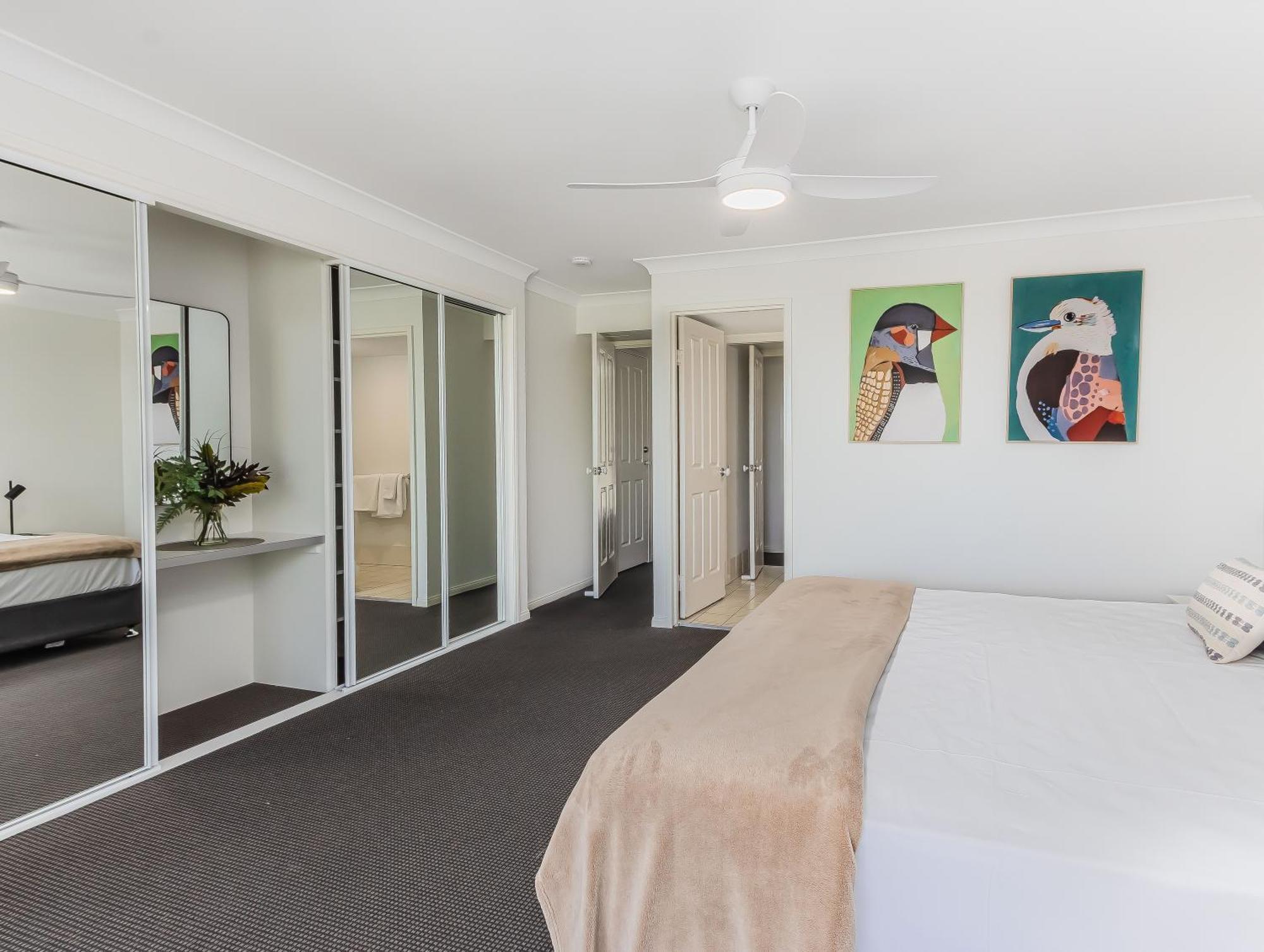 Bella Mare Coolangatta Beachside Apartments Голд-Кост Экстерьер фото