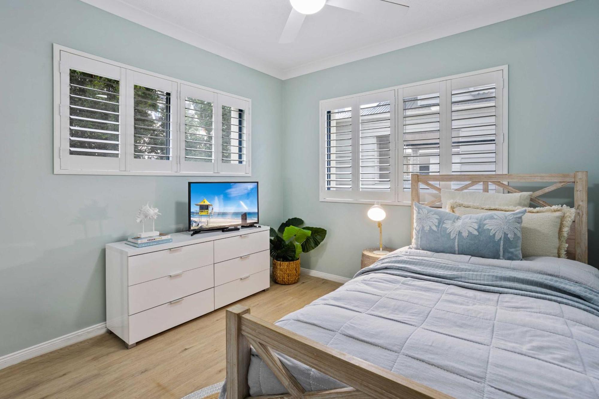 Bella Mare Coolangatta Beachside Apartments Голд-Кост Экстерьер фото