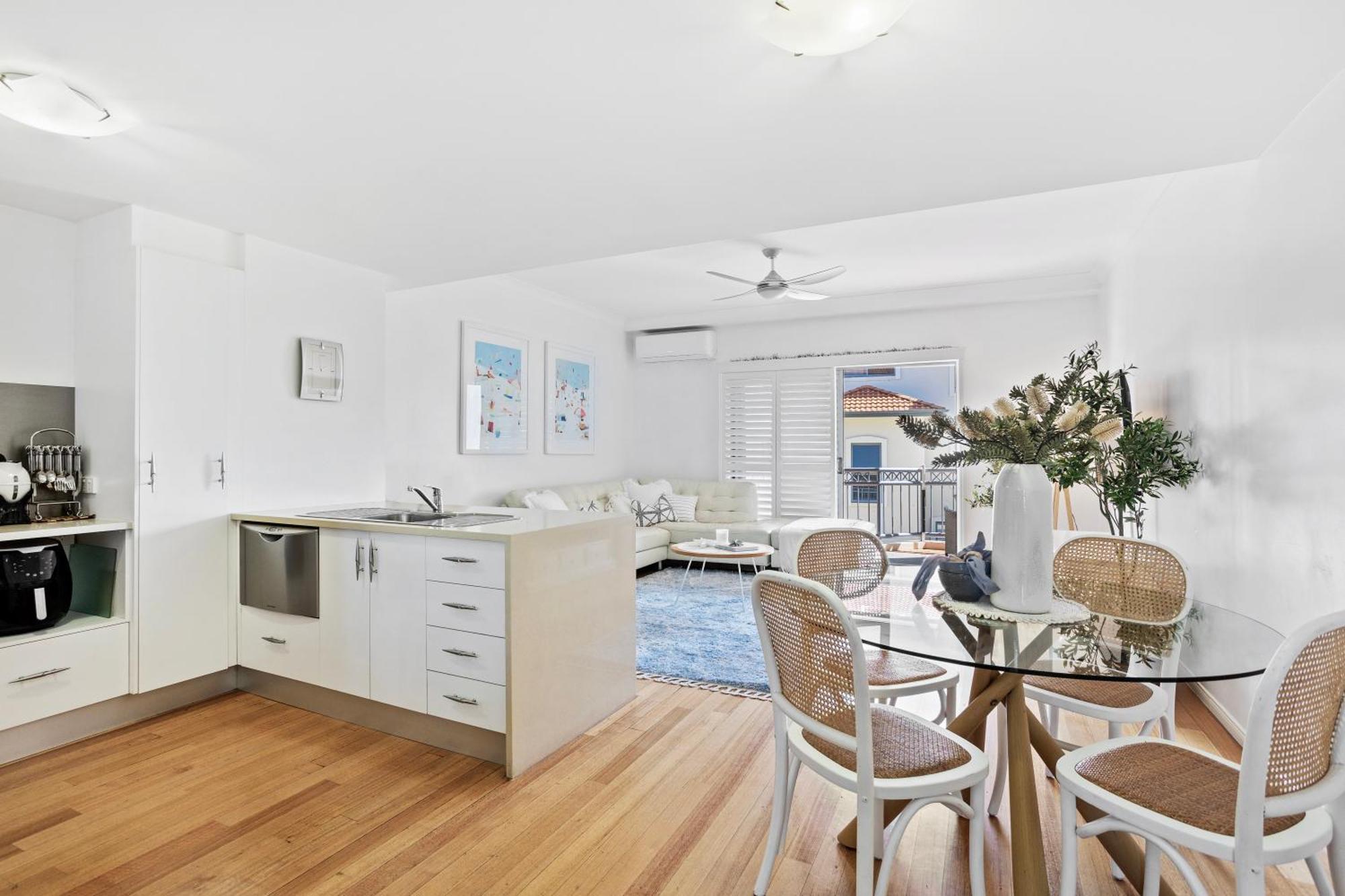Bella Mare Coolangatta Beachside Apartments Голд-Кост Экстерьер фото